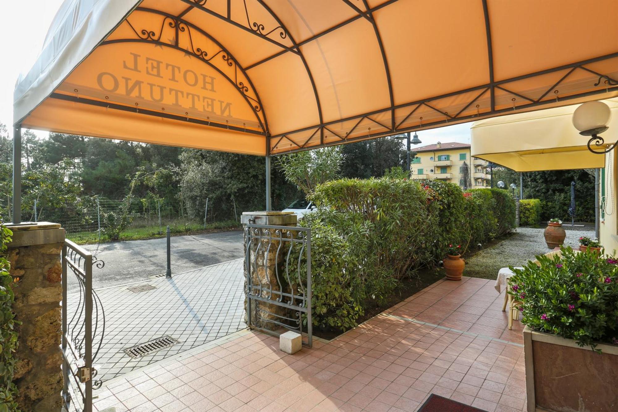 Hotel Nettuno Marina di Pietrasanta Zewnętrze zdjęcie