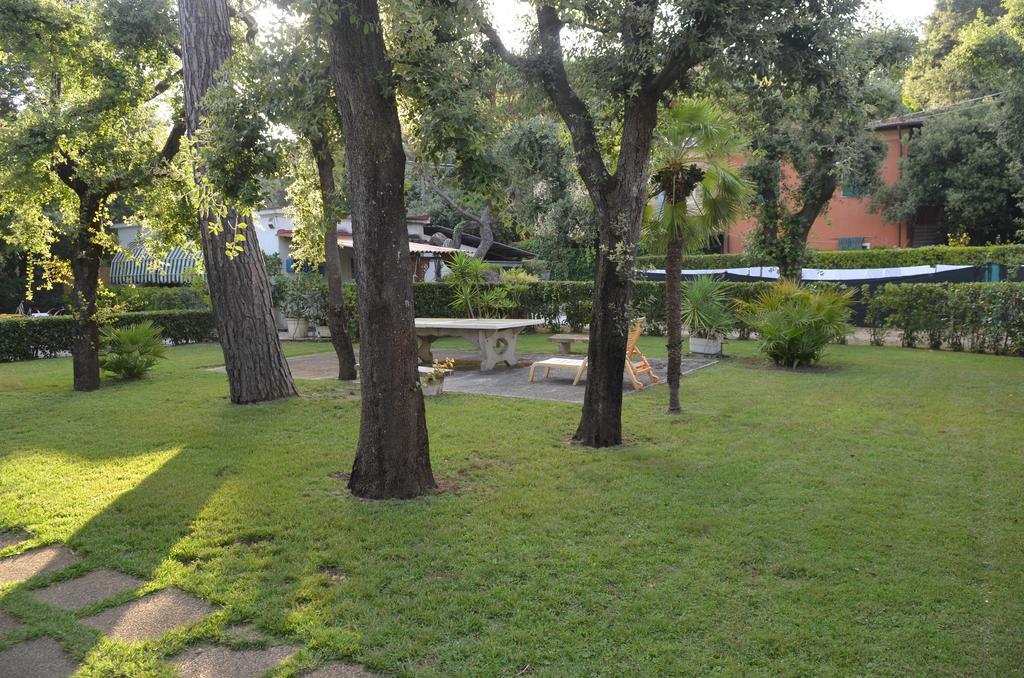 Hotel Nettuno Marina di Pietrasanta Zewnętrze zdjęcie