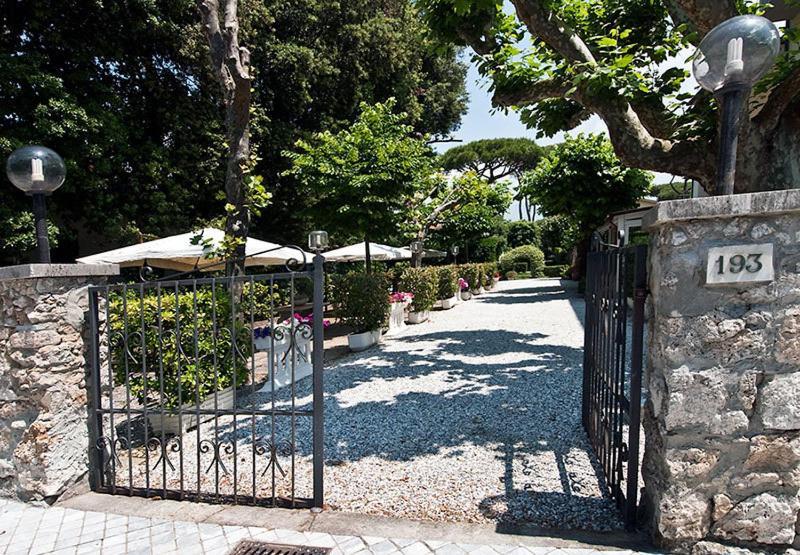 Hotel Nettuno Marina di Pietrasanta Zewnętrze zdjęcie