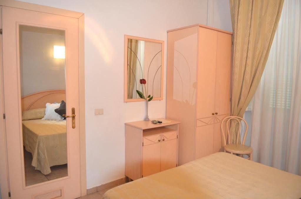 Hotel Nettuno Marina di Pietrasanta Zewnętrze zdjęcie